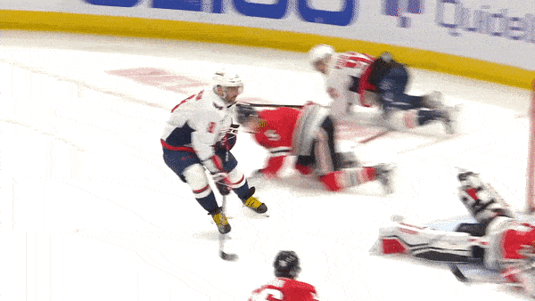 Alex Ovechkin passes Teemu Selanne on the NHL all time goal